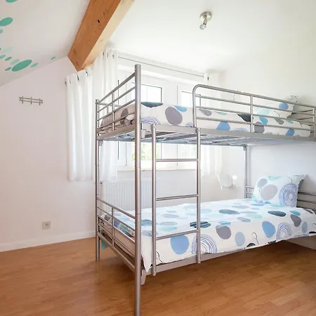 Сasa de vacaciones Cozy Holiday In With Private Garden Waimes