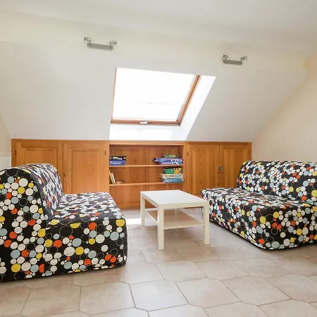 Сasa de vacaciones Cozy Holiday In With Private Garden
